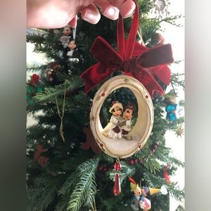 Disney Mickey Minnie Victorian Christmas caroling ornament